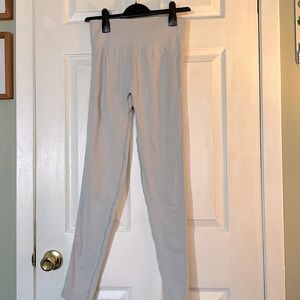 Workout leggings with scrunch bum